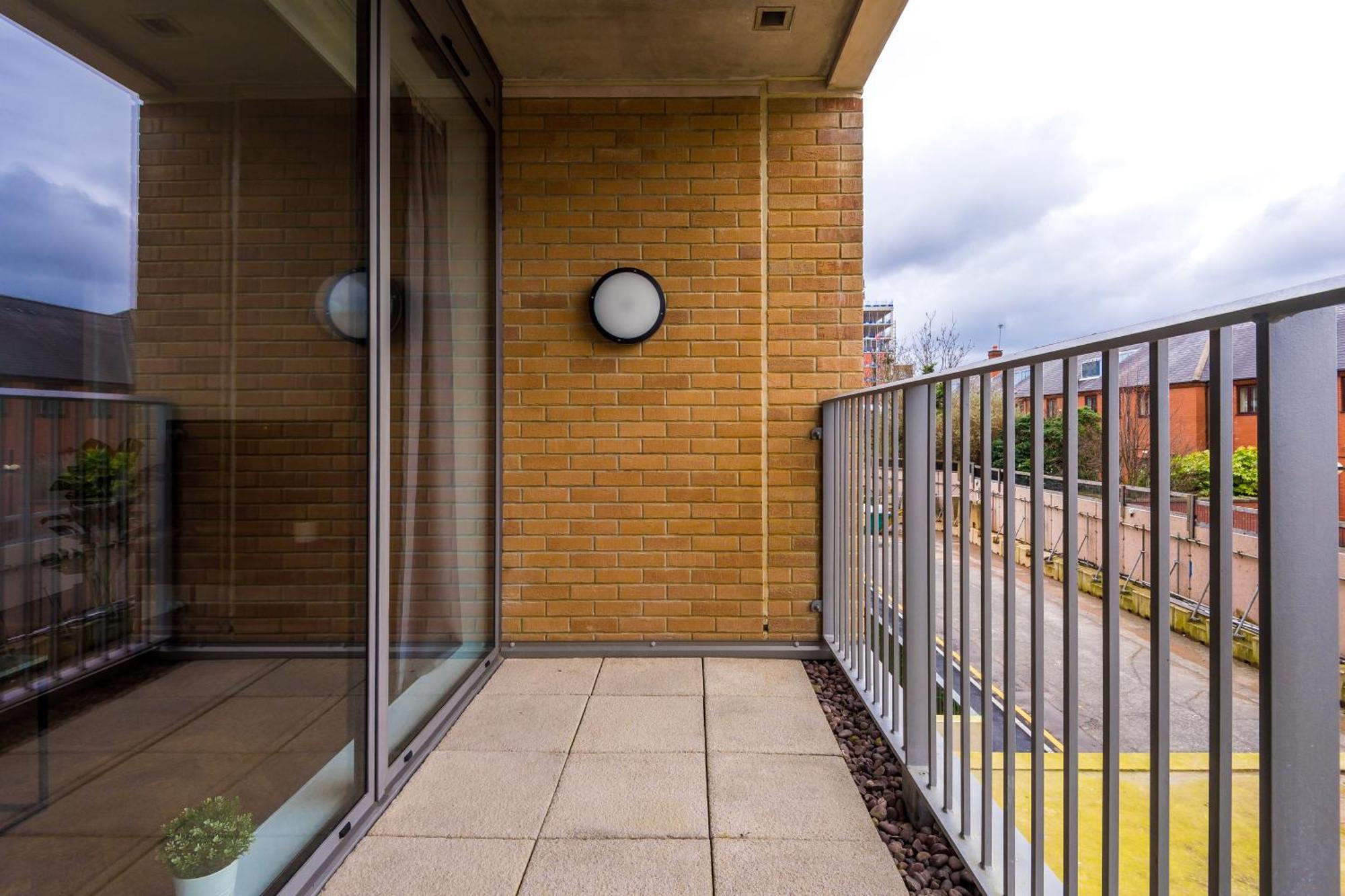 Hilltop Serviced Apartments - Ancoats Manchester Exterior foto